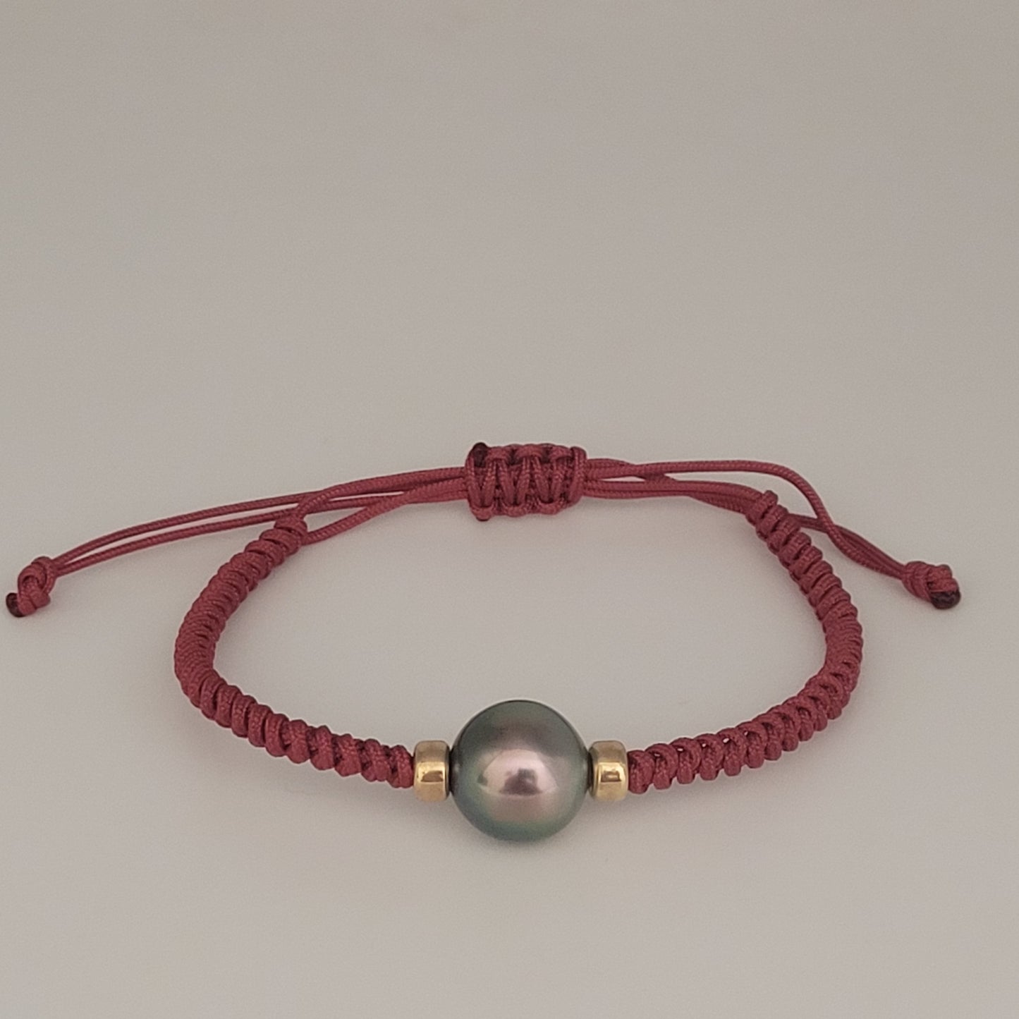 Tahiti Pearl Bracelet 11 - 12mm – Adjustable Red Cord with 18K Yellow Gold Beads – Genuine Tahitian Cultured Pearl Jewelry for Women” - MIMUKA