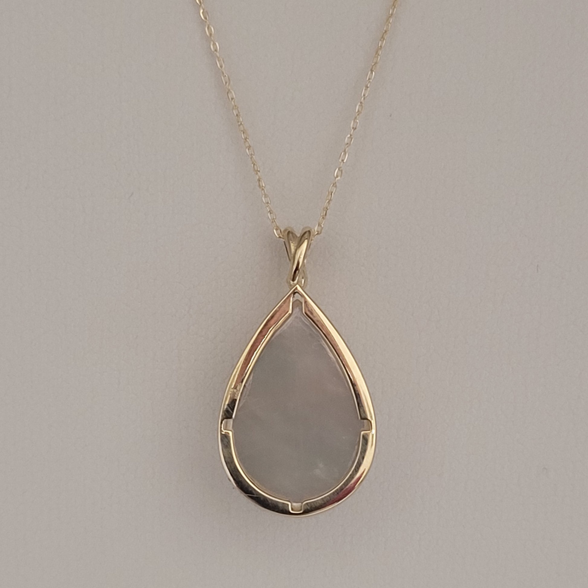 Australian South Sea Cultured Pearl Pendant – 12 x 15 mm Teardrop Pearl in 18K Yellow Gold with Adjustable 45 cm Chain - MIMUKA