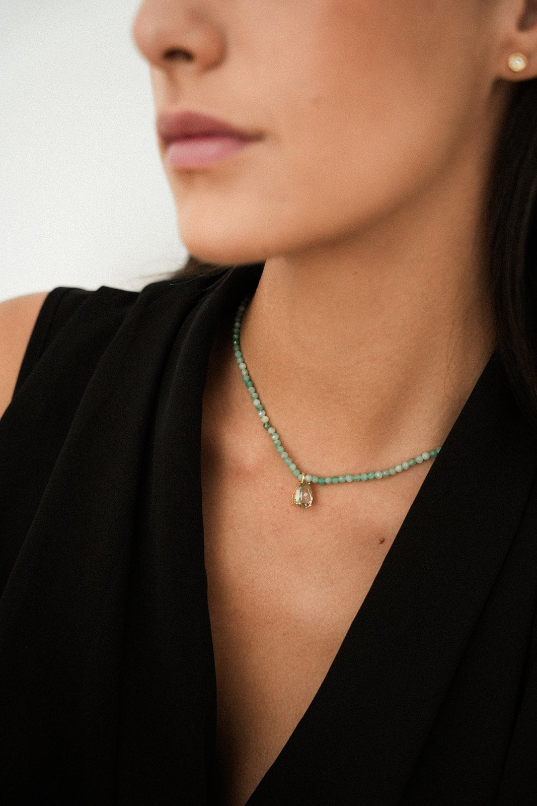 Collar Amatista Verde 12 x 8 mm , Esmeraldas y Oro Amarilllo 18K - MIMUKA
