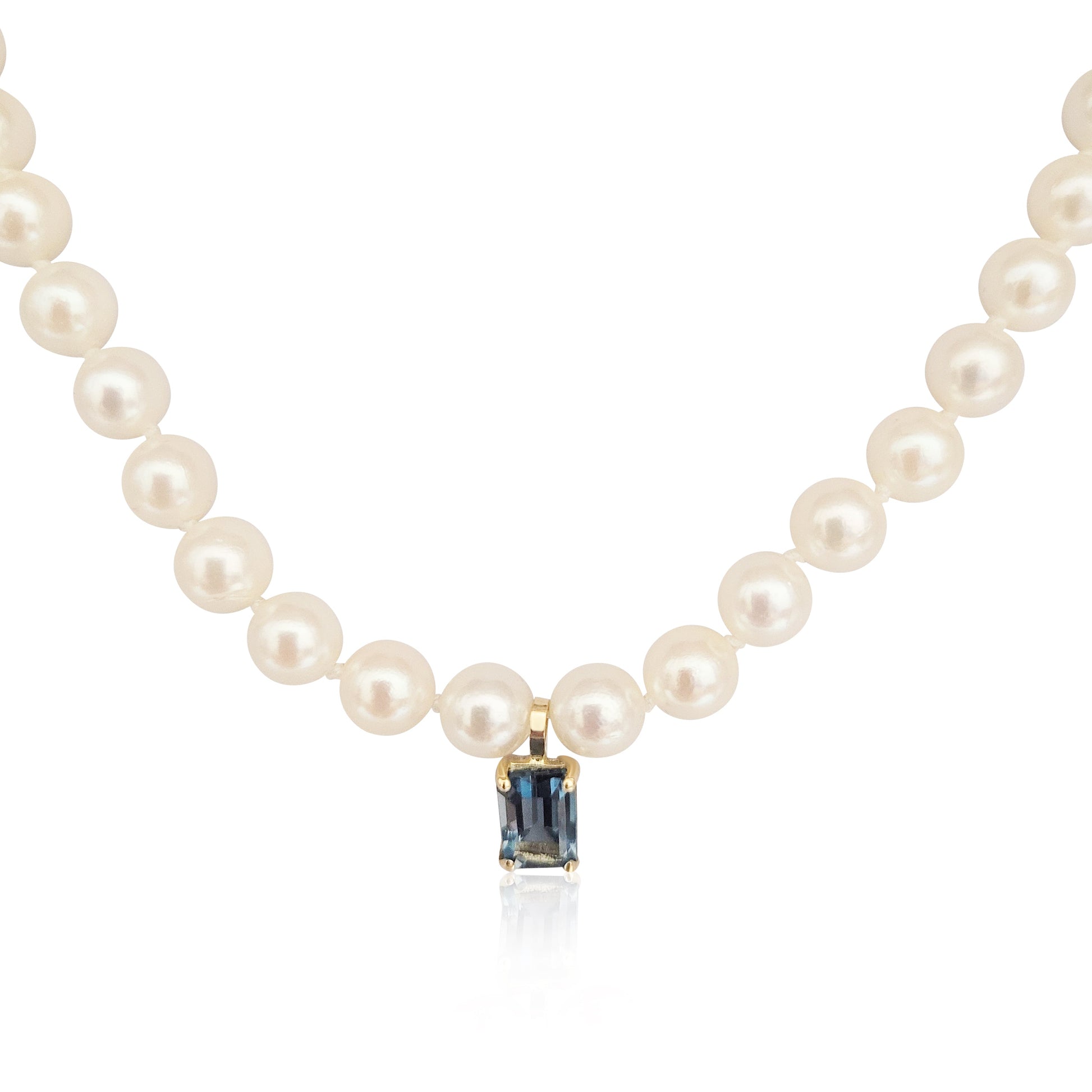 Cultured Pearl Necklace with London Blue Topaz Pendant and 18K Gold – Handcrafted – 45 cm - MIMUKA