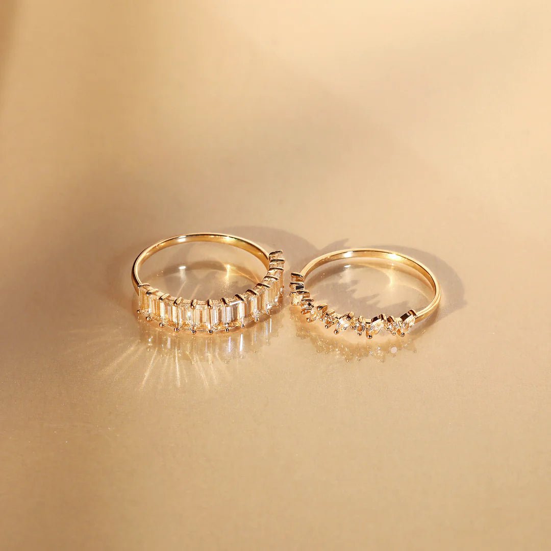 CRYSTAL Ring of 9K gold and White Topaz Baguettes - MIMUKA